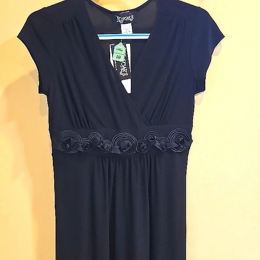 Kupcake Black Vee Neck Dress with Glitter Fabric Flowers💖💖💖NWT